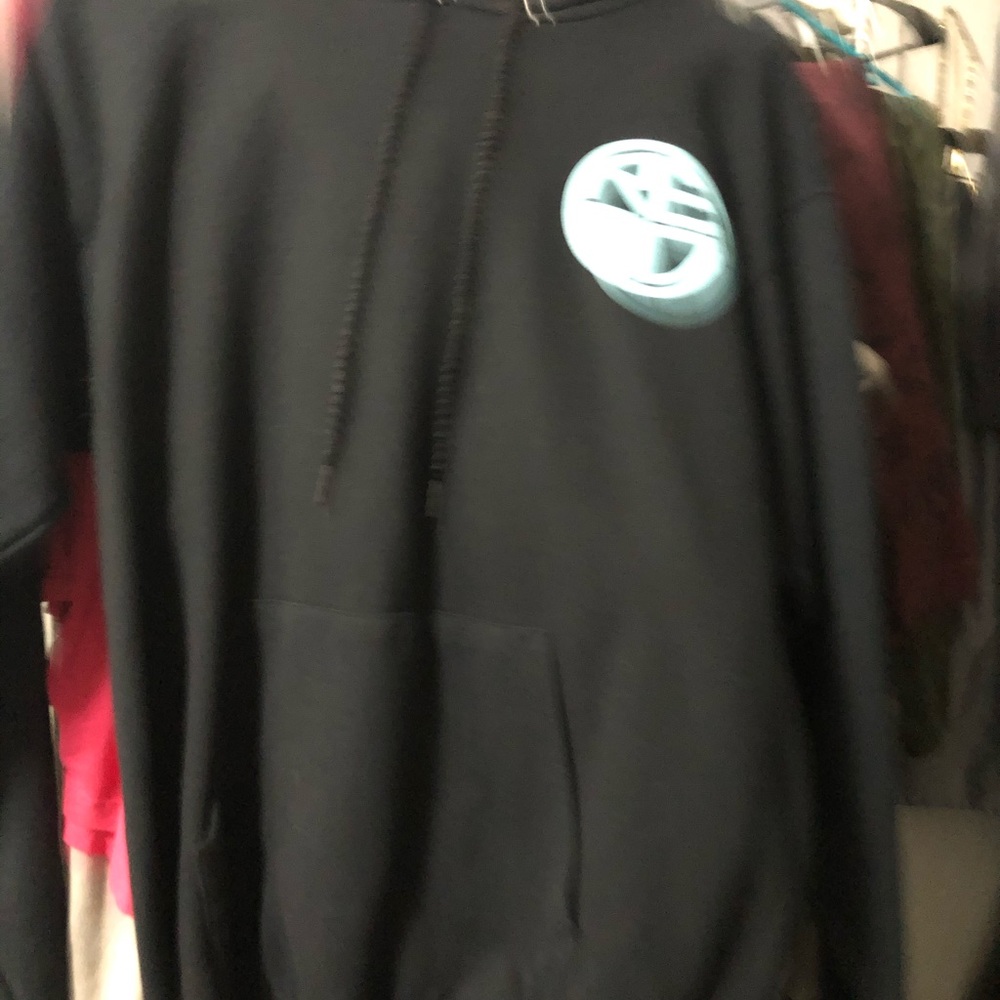 Red Label - Picture 3 of 4